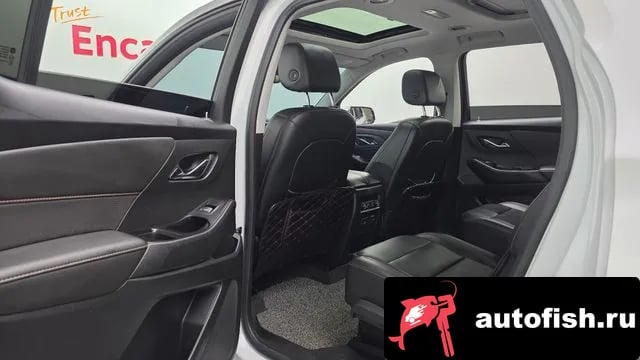 Chevrolet (GM Daewoo) Traverse Traverse 2020 года - похожие автомобили