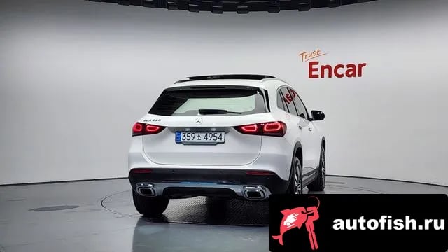 Mercedes-Benz GLA-Class GLA - Class H247 2021 года - вид 4