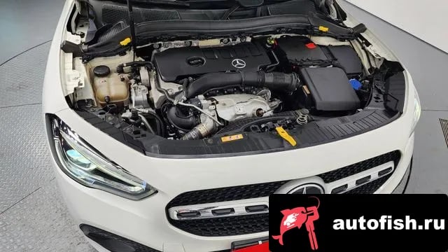 Mercedes-Benz GLA-Class GLA - Class H247 2021 года - вид 6