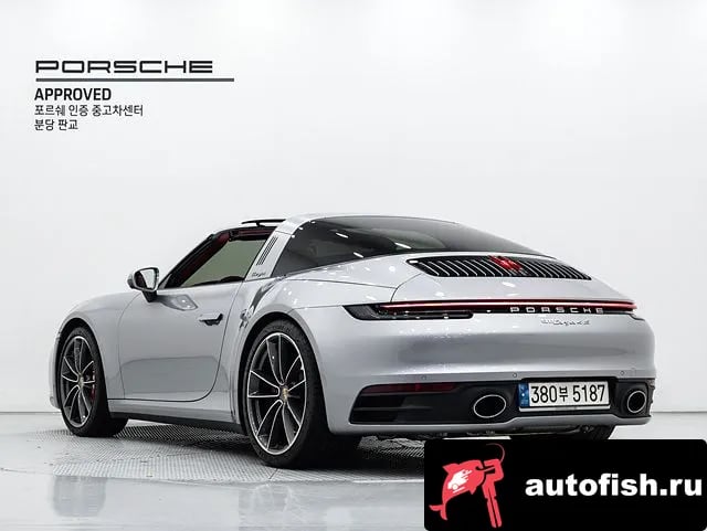 Porsche 911 911 (992) 2021 года - вид 2