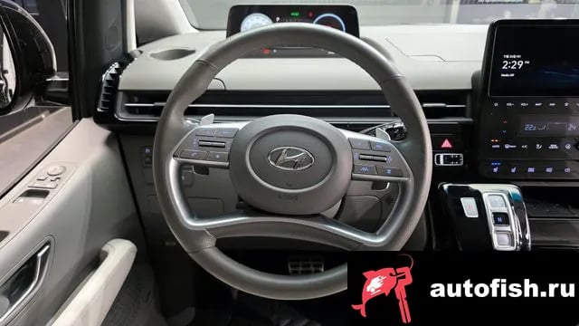 Hyundai Staria Staria 2023 года - похожие автомобили