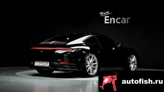 Porsche 911 911 (992) 2020 года - вид 2