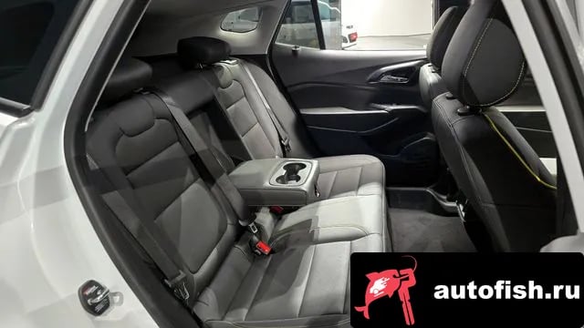 Chevrolet (GM Daewoo) Trax Trax Crossover 2023 года - похожие автомобили