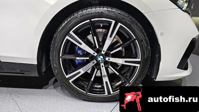 BMW 5-Series 5 Series (G60) 2025 года - вид 5