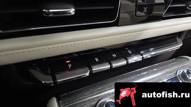 Lincoln Aviator Aviator 2nd generation 2020 года - похожие автомобили