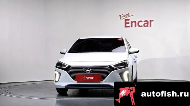 Hyundai Ioniq Ionic Hybrid 2018 года - вид 3