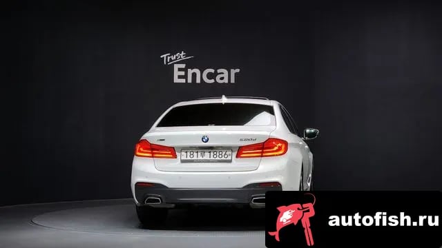 BMW 5-Series 5 Series (G30) 2019 года - вид 4