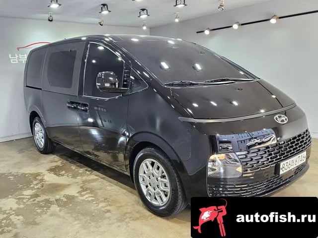 Hyundai Staria Staria 2022 года - вид 2