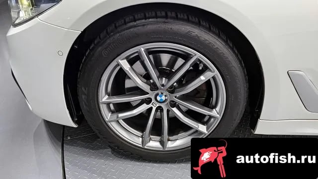 BMW 5-Series 5 Series (G30) 2020 года - вид 5