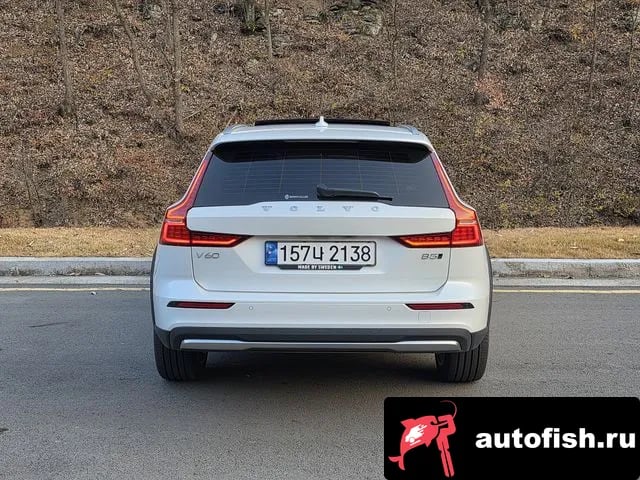 Volvo V60 V60 Cross-country 2nd Generation 2022 года - вид 5