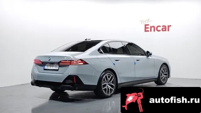 BMW 5-Series 5 Series (G60) 2025 года - похожие автомобили