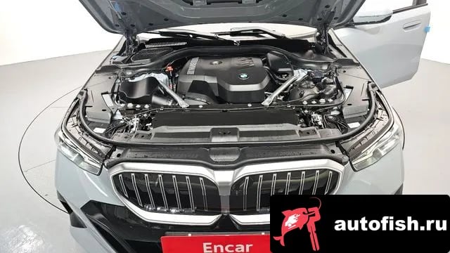 BMW 5-Series 5 Series (G60) 2025 года - вид 6