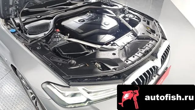 BMW 5-Series 5 Series (G30) 2023 года - вид 6