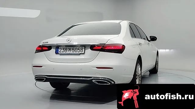 Mercedes-Benz E-Class E-Class W213 2023 года - вид 3