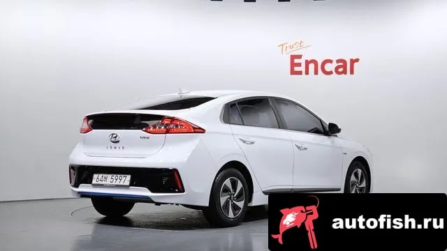 Hyundai Ioniq Ionic Hybrid 2018 года - вид 3