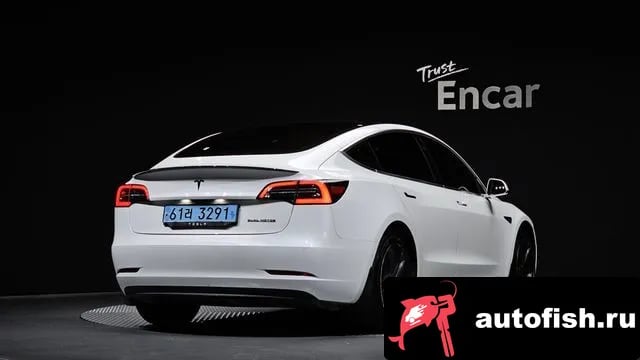 Tesla Model 3 Model 3 2020 года - вид 2