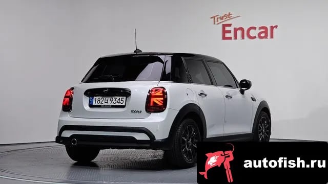 Mini Cooper Cooper 2024 года - вид 1
