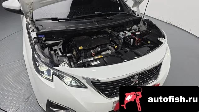 Peugeot 3008 3008 second generation 2018 года - вид 6