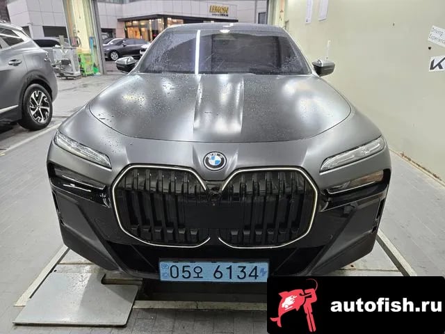 BMW i7 i7 (G70) 2023 года - похожие автомобили