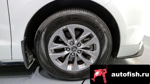 Toyota Sienna Siena 4th Generation 2023 года - вид 5