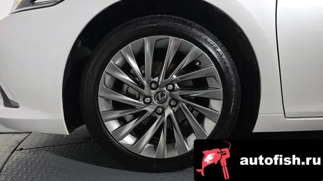 Lexus ES ES300h 7th generation 2024 года - вид 4