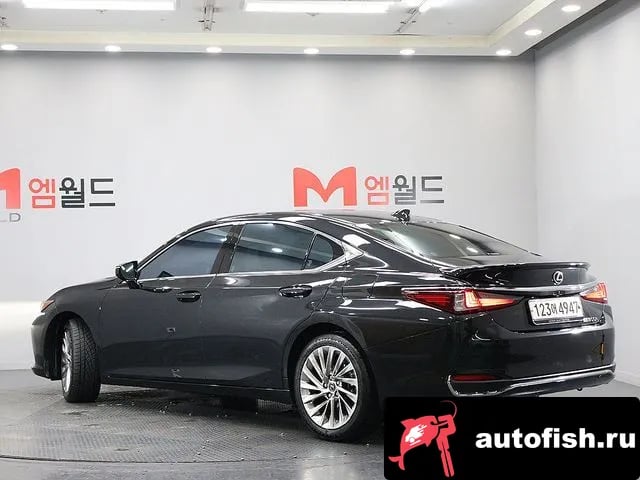 Lexus ES ES300h 7th generation 2023 года - вид 3