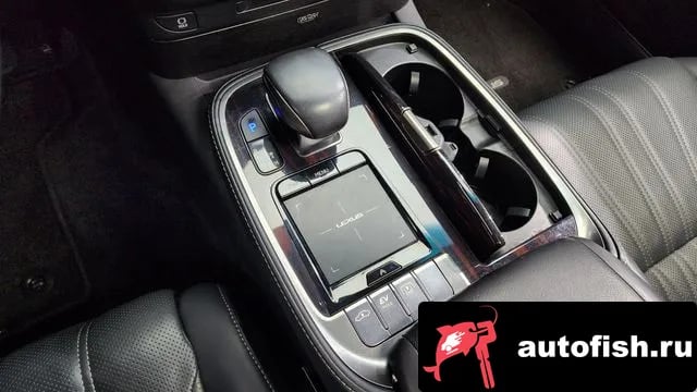 Lexus LS LS500h 5th generation 2018 года - похожие автомобили