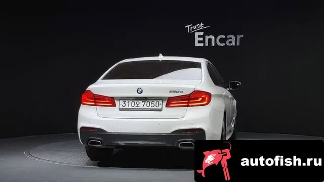 BMW 5-Series 5 Series (G30) 2019 года - вид 4