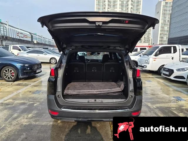 Peugeot 5008 5008 second generation 2019 года - вид 5
