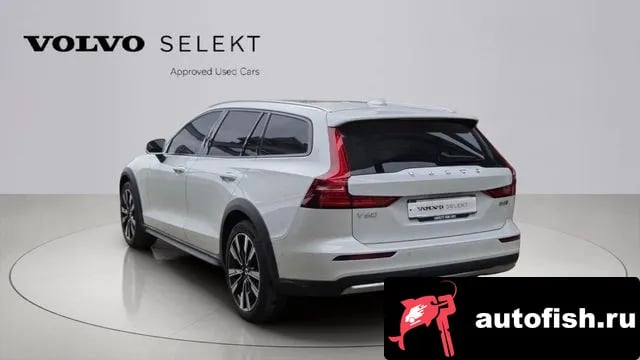 Volvo V60 V60 Cross-country 2nd Generation 2025 года - вид 4