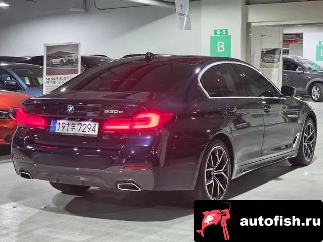 BMW 5-Series 5 Series (G30) 2022 года - вид 4