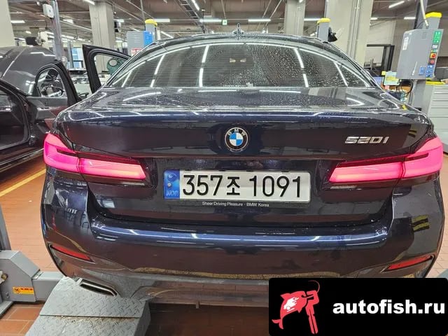 BMW 5-Series 5 Series (G30) 2022 года - вид 2