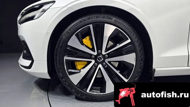 Volvo S60 S60 3rd generation 2022 года - похожие автомобили