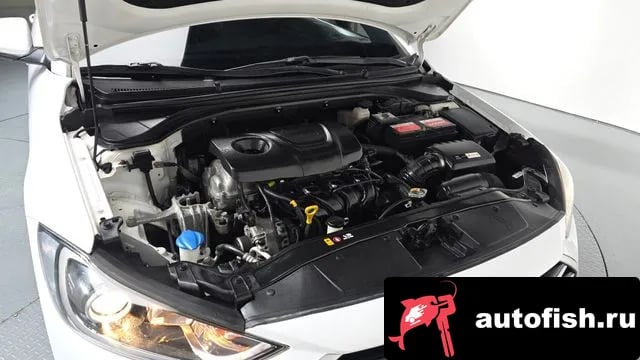 Hyundai AVANTE Avante AD 2018 года - вид 6