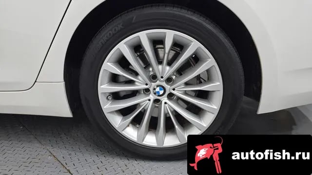 BMW 5-Series 5 Series (G30) 2020 года - вид 5