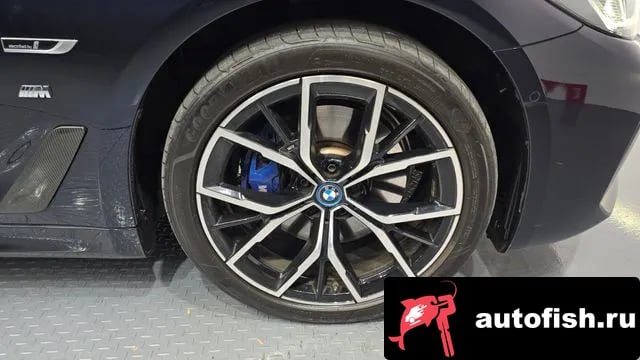BMW 5-Series 5 Series (G30) 2022 года - вид 5