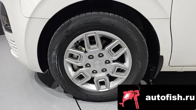 Hyundai Staria Staria 2021 года - похожие автомобили