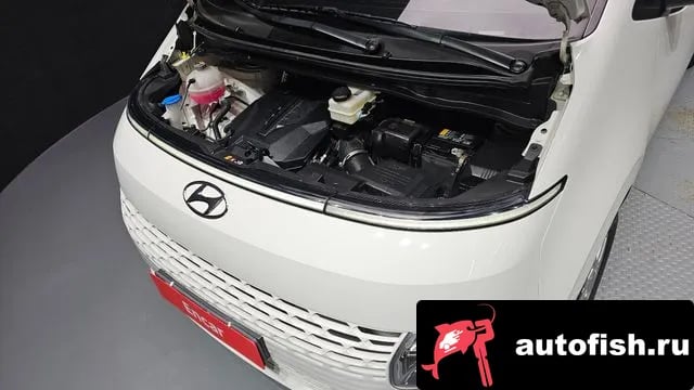 Hyundai Staria Staria 2021 года - вид 6