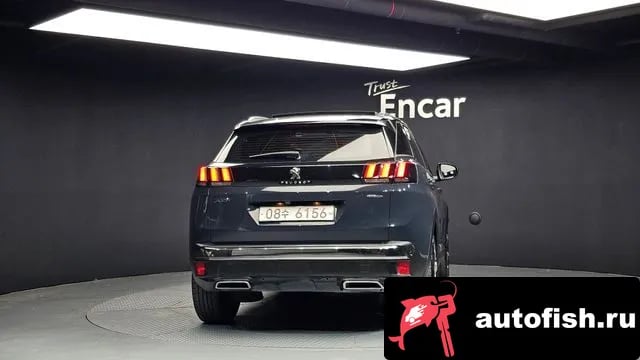 Peugeot 3008 3008 second generation 2018 года - вид 4