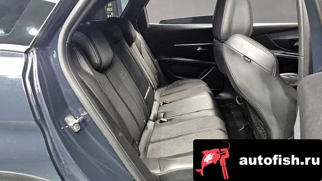 Peugeot 3008 3008 second generation 2018 года - похожие автомобили