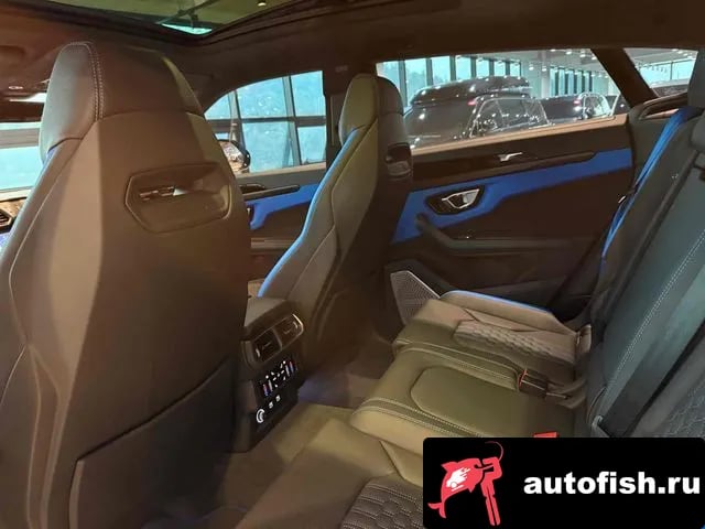 Lamborghini Urus Urus 2024 года - похожие автомобили