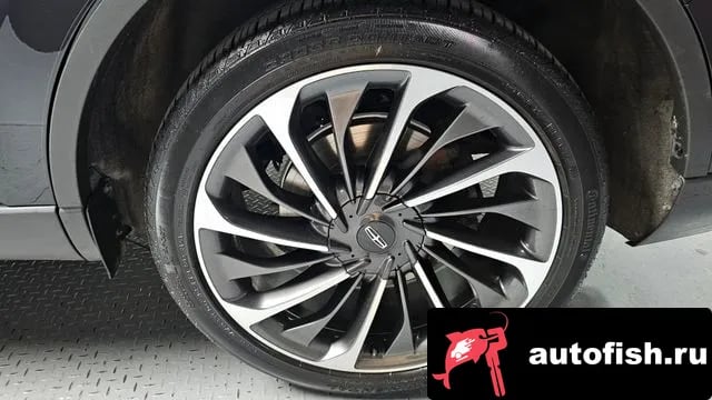 Lincoln Aviator Aviator 2nd generation 2021 года - вид 5