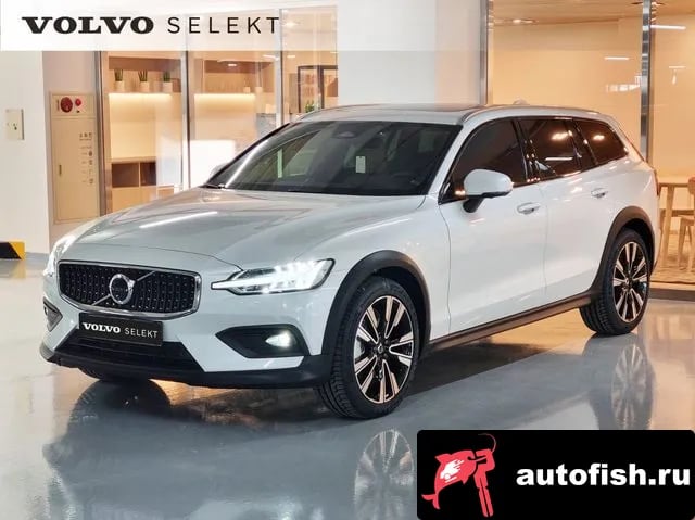 Volvo V60 V60 Cross-country 2nd Generation 2025 года - вид 1