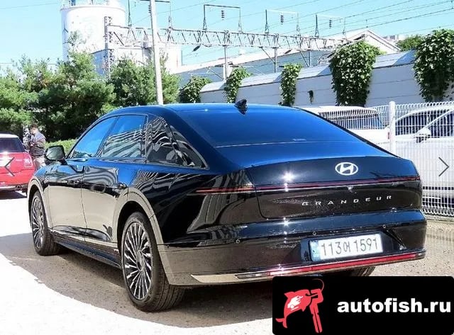 Hyundai Grandeur Granger (GN7) 2025 года - вид 3