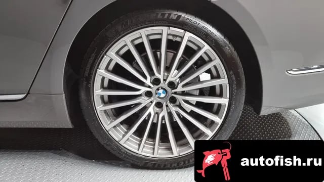 BMW 7-Series 7 Series (G11) 2021 года - похожие автомобили