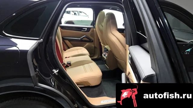 Porsche Cayenne Cayenne (PO536) 2021 года - похожие автомобили