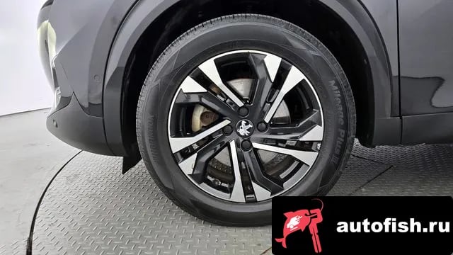 Peugeot 2008 e-2008 second generation 2020 года - вид 5