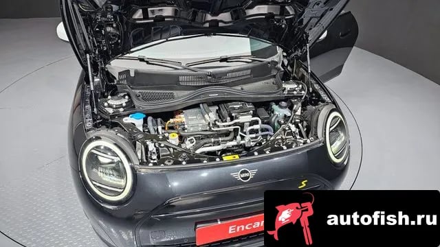 Mini Cooper Cooper Electric 4th Generation 2024 года - вид 6