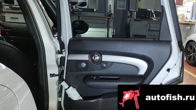 Mini Clubman Cooper S Clubman 2023 года - вид 6