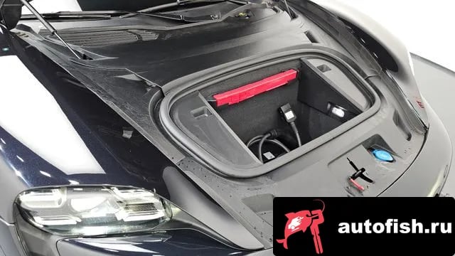 Porsche Taycan Taikan 2021 года - вид 6